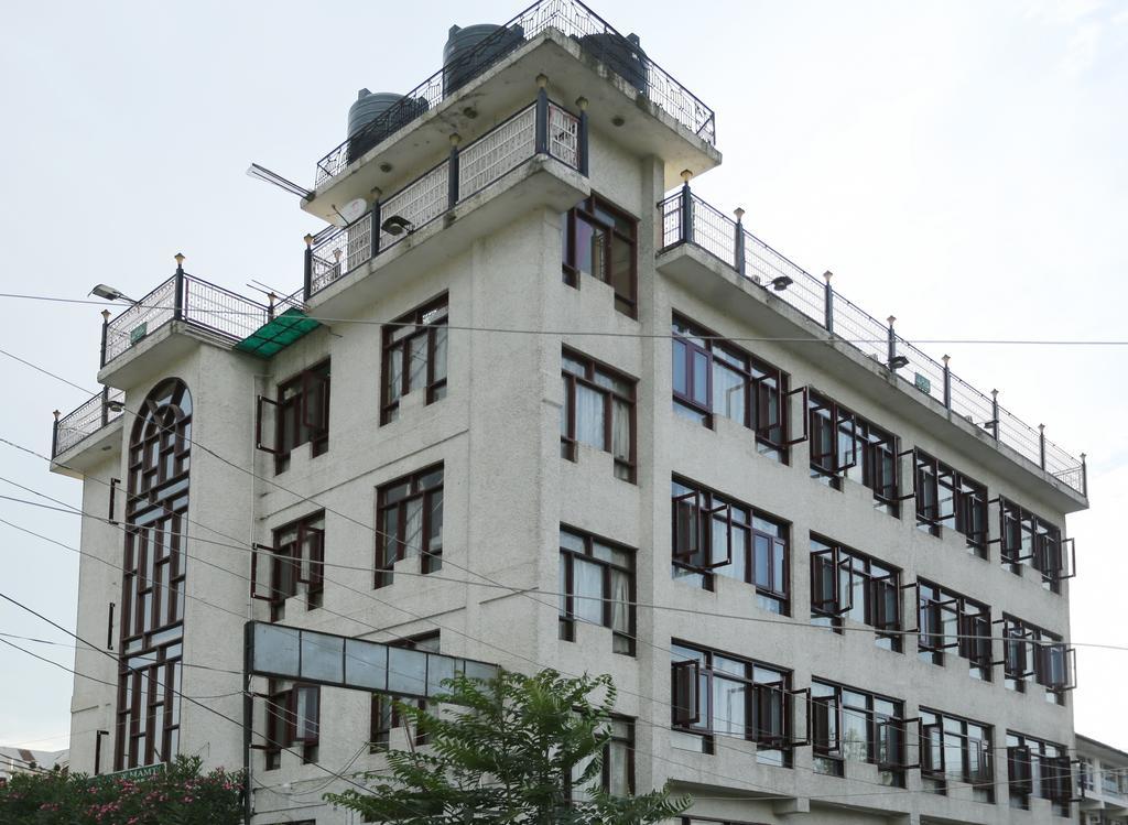 호텔 뉴 맘타  Srīnagar 외부 사진